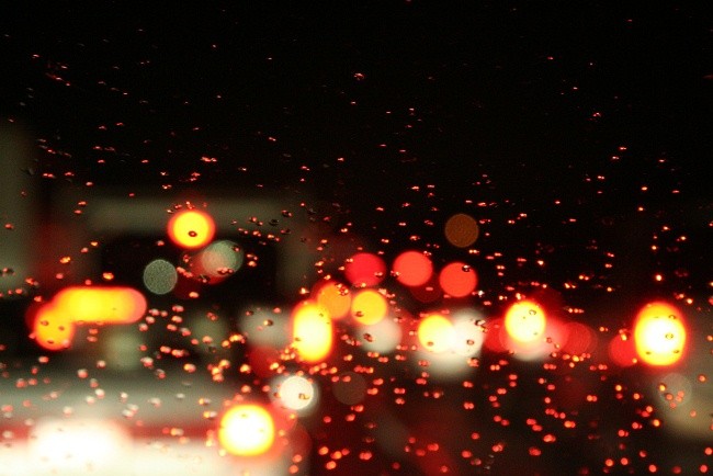 Conducción con lluvia, de noche